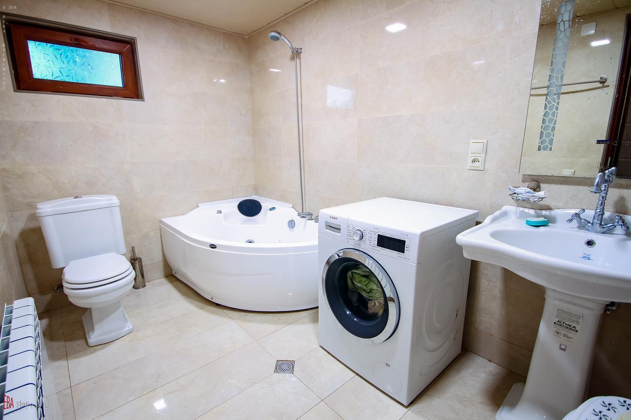 Green Garden Guest House Tskaltubo Ngoại thất bức ảnh